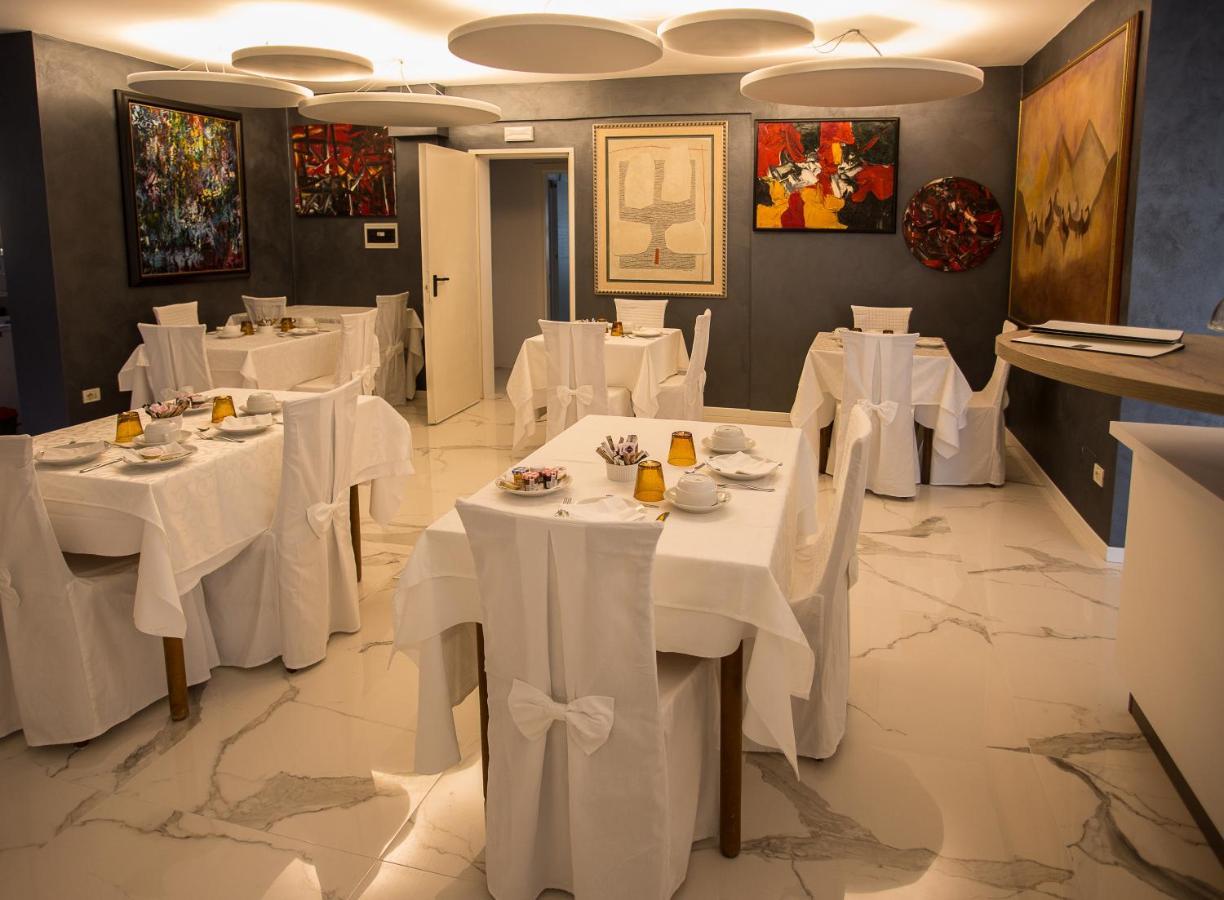 Meuble Tripoli Hotel Grado Buitenkant foto