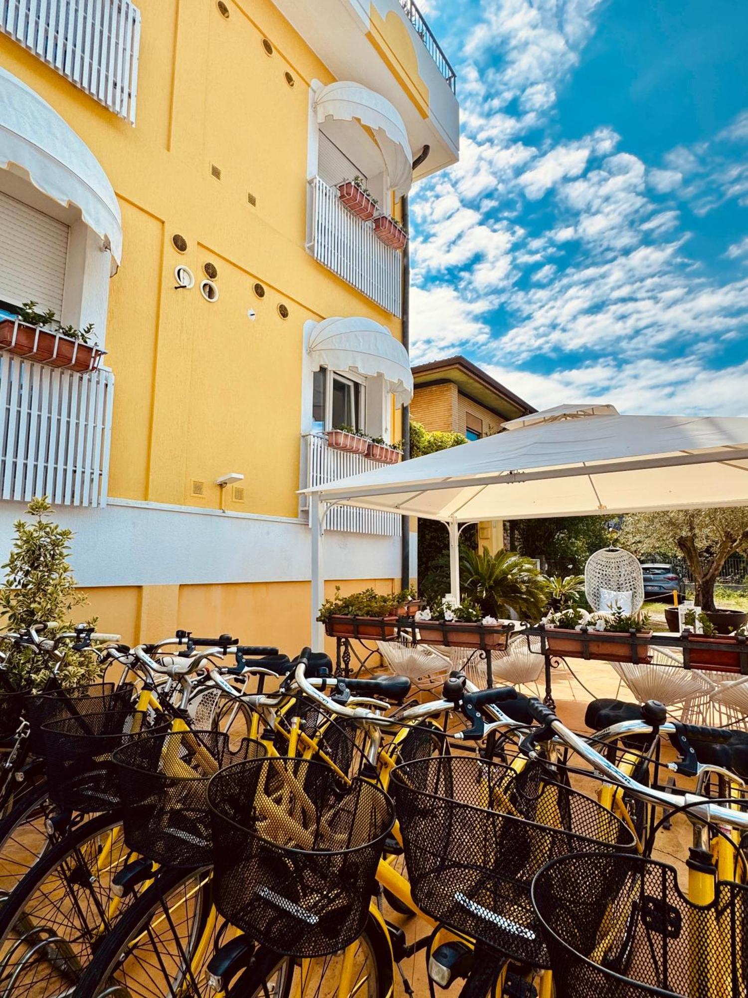Meuble Tripoli Hotel Grado Buitenkant foto