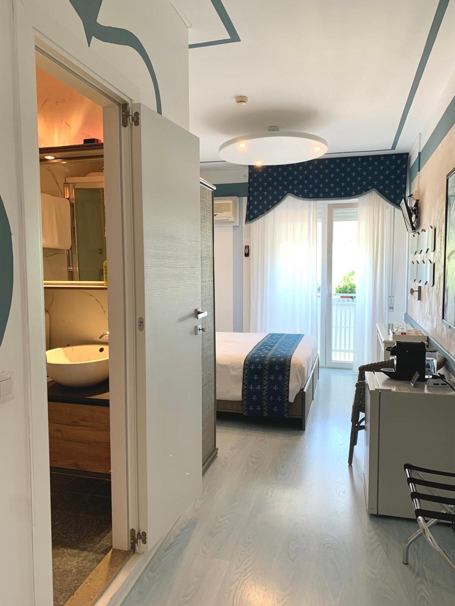 Meuble Tripoli Hotel Grado Buitenkant foto